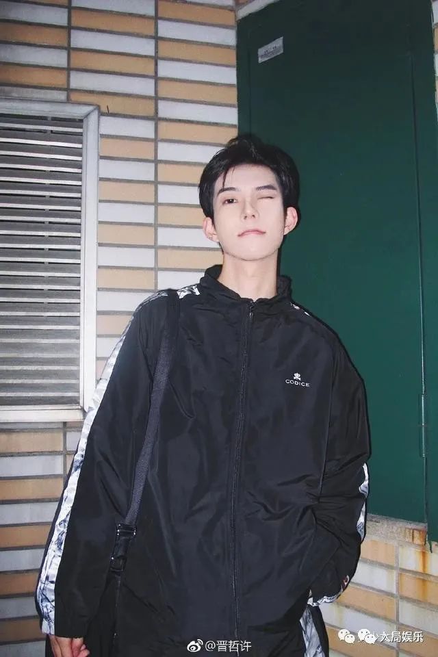抖音挡脸图片_抖音男网红挡脸照片_抖音挡脸的特效怎么办