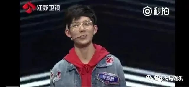 抖音挡脸图片_抖音挡脸的特效怎么办_抖音男网红挡脸照片