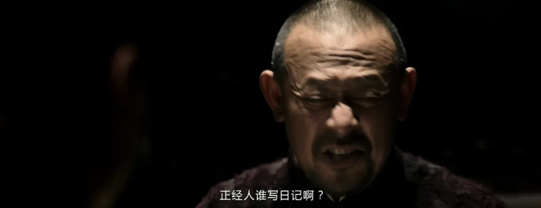 外国抖音吓人视频_外国人的抖音视频_外国人看抖音整蛊视频