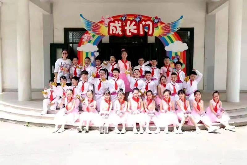 抖音舞蹈红星照我去战斗_dj版红星照我去战斗舞曲_舞蹈红星照我去战斗儿童舞蹈