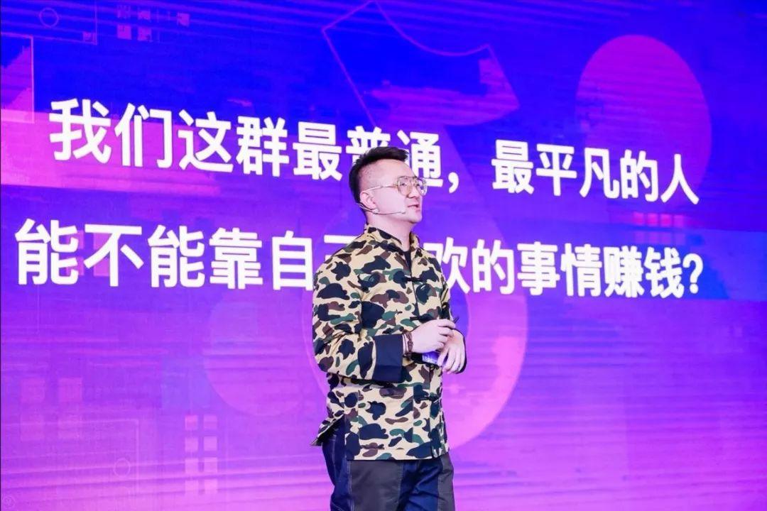 抖音有首歌叫什么_抖音就在一起是什么歌_抖音歌曲叫什么名字