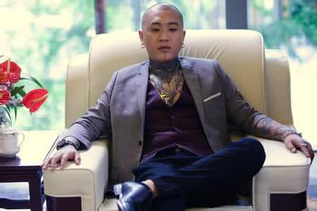 最早快手红网是谁_最早快手红网是哪一年_快手最早的网红