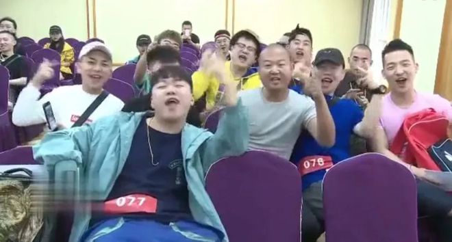 快手凤姐视频直播_凤姐直播挣了多少钱_快手凤姐怎么了