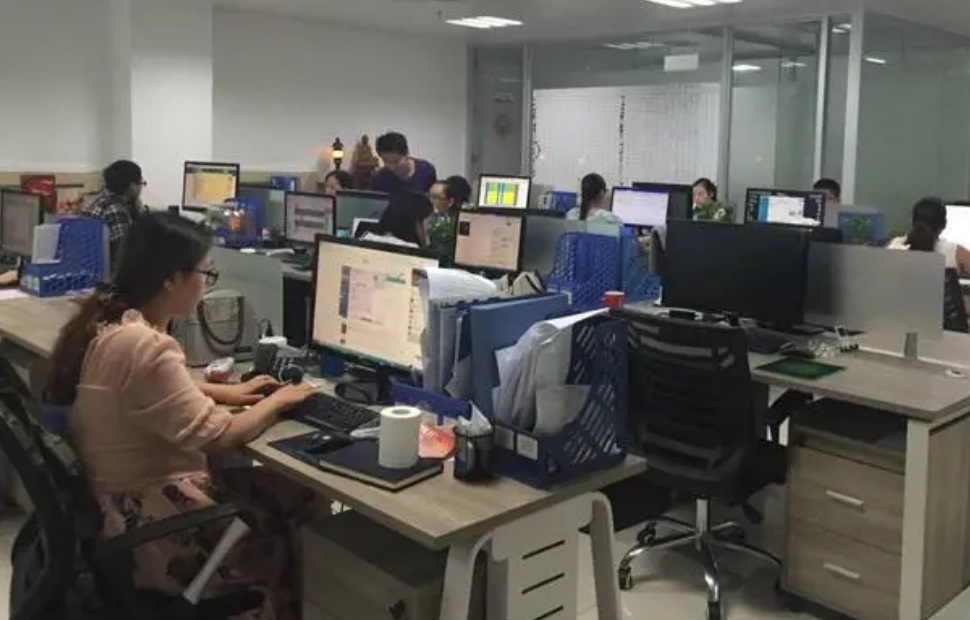 抖音图片上的文字怎么写上去的_抖音图片上加文字_抖音文字图片加上字幕