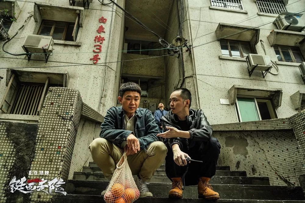 抖音 重庆_抖音重庆4天3晚旅游团真假_抖音重庆第一飘