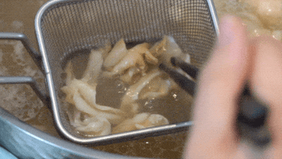 抖音香肠鸡蛋视频_用鸡蛋香肠做美食_鸡蛋香肠做法