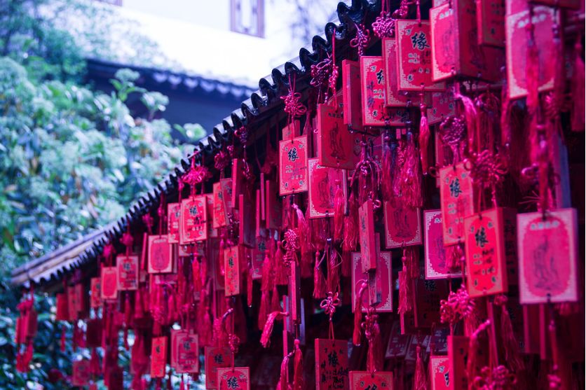 抖音网红相亲那个女的是谁_抖音相亲那个抖音号叫什么_抖音女神见光死相亲