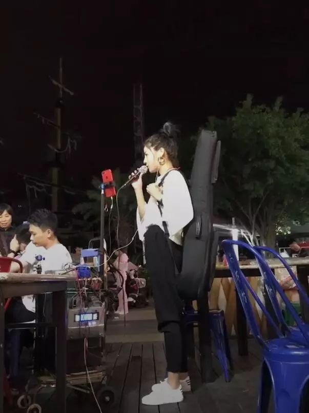 花姐视频快手_快手花姐个人简历_快手红人花姐