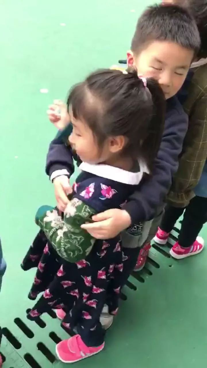 抖音转折搞笑音乐_抖音神转折bgm_抖音神转折配音