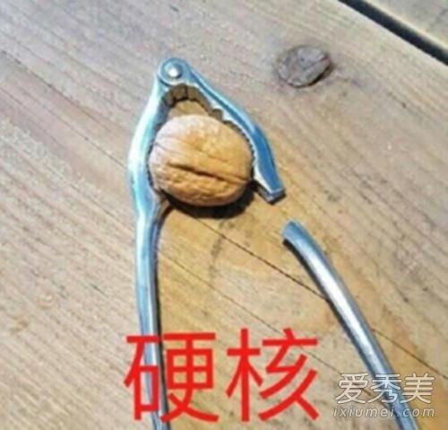 抖音歌曲字幕滚动怎么设置_抖音歌曲字幕怎么变色滚动_抖音四字歌曲