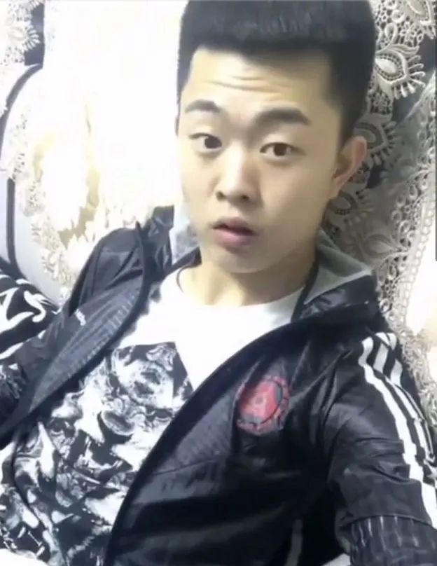 快手驴哥是干什么的_二驴快手号多少_快手驴哥