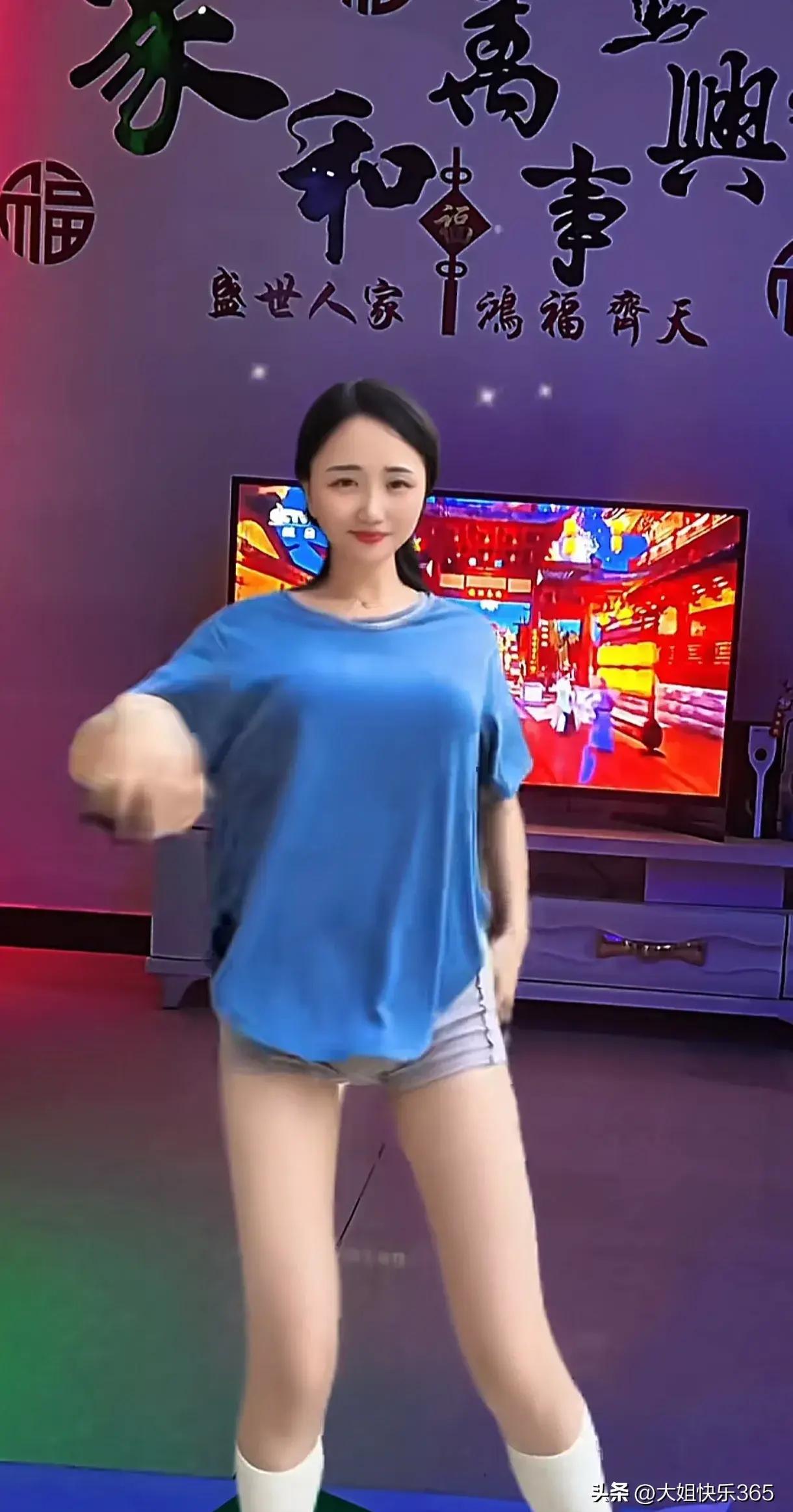 抖音最火音乐完整版舞蹈_抖音最火的音乐舞蹈_抖音爆火歌曲舞蹈